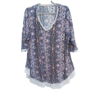 American Rag plus size boho chic quarter sleeve fringe sleeve sheer hem Size 2X